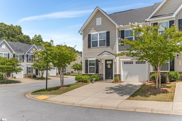 Property Photo: 406 Aldworth Lane SC 29644