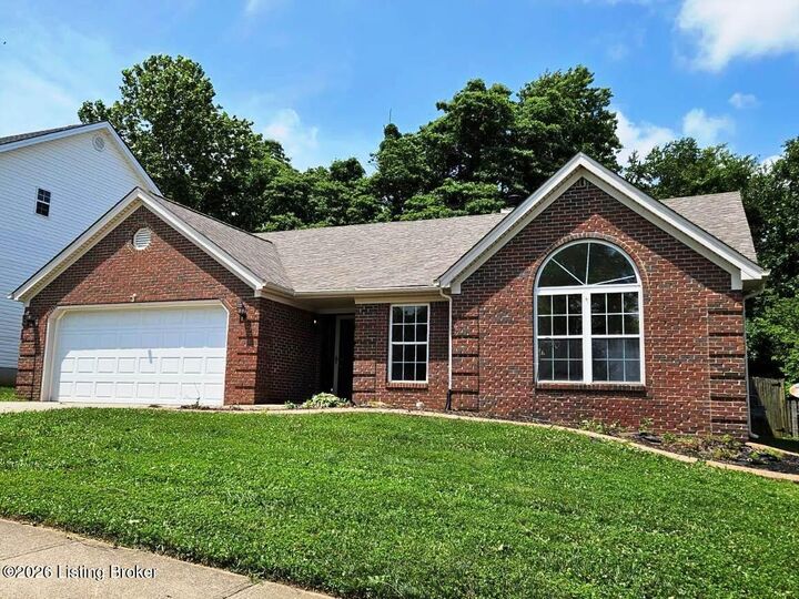 Property Photo: 7408 Warrenton Hill Ct KY 40291