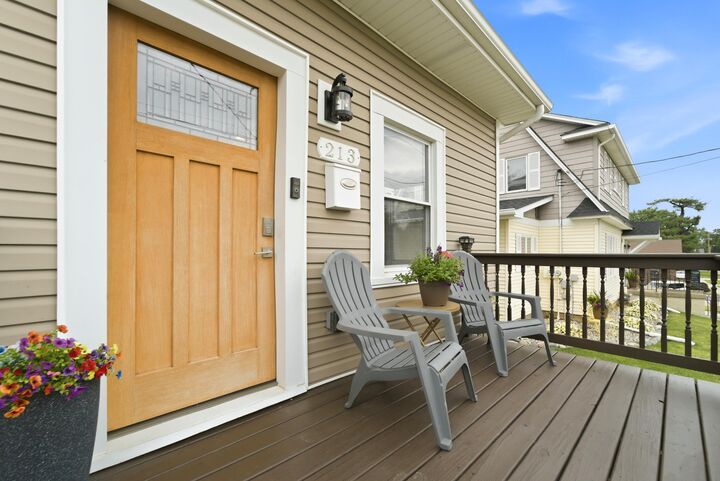 Property Photo:  213 N East Street  IN 46307 