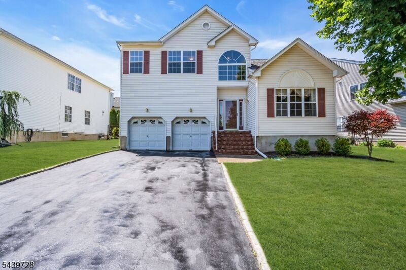 Property Photo:  17 Okeefe Rd  NJ 08807 