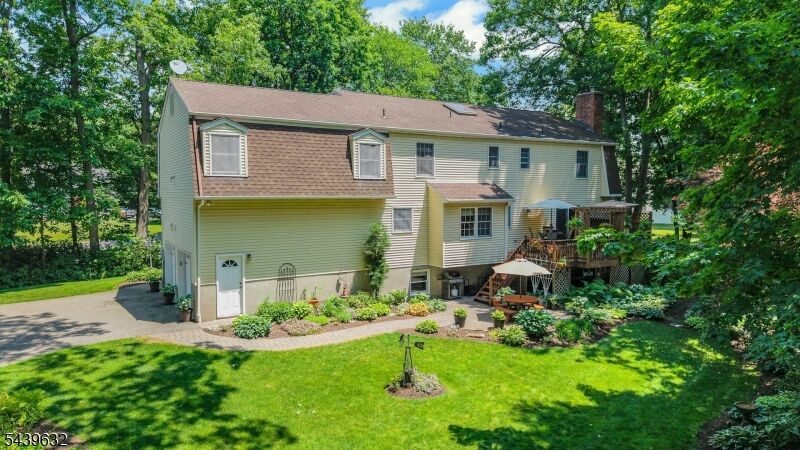 Property Photo: 20 Lark Ln NJ 07438