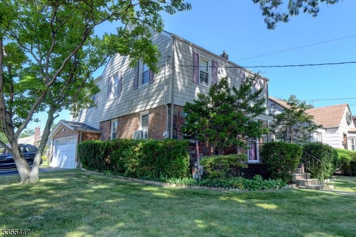 Property Photo: 262 Chestnut St NJ 07083