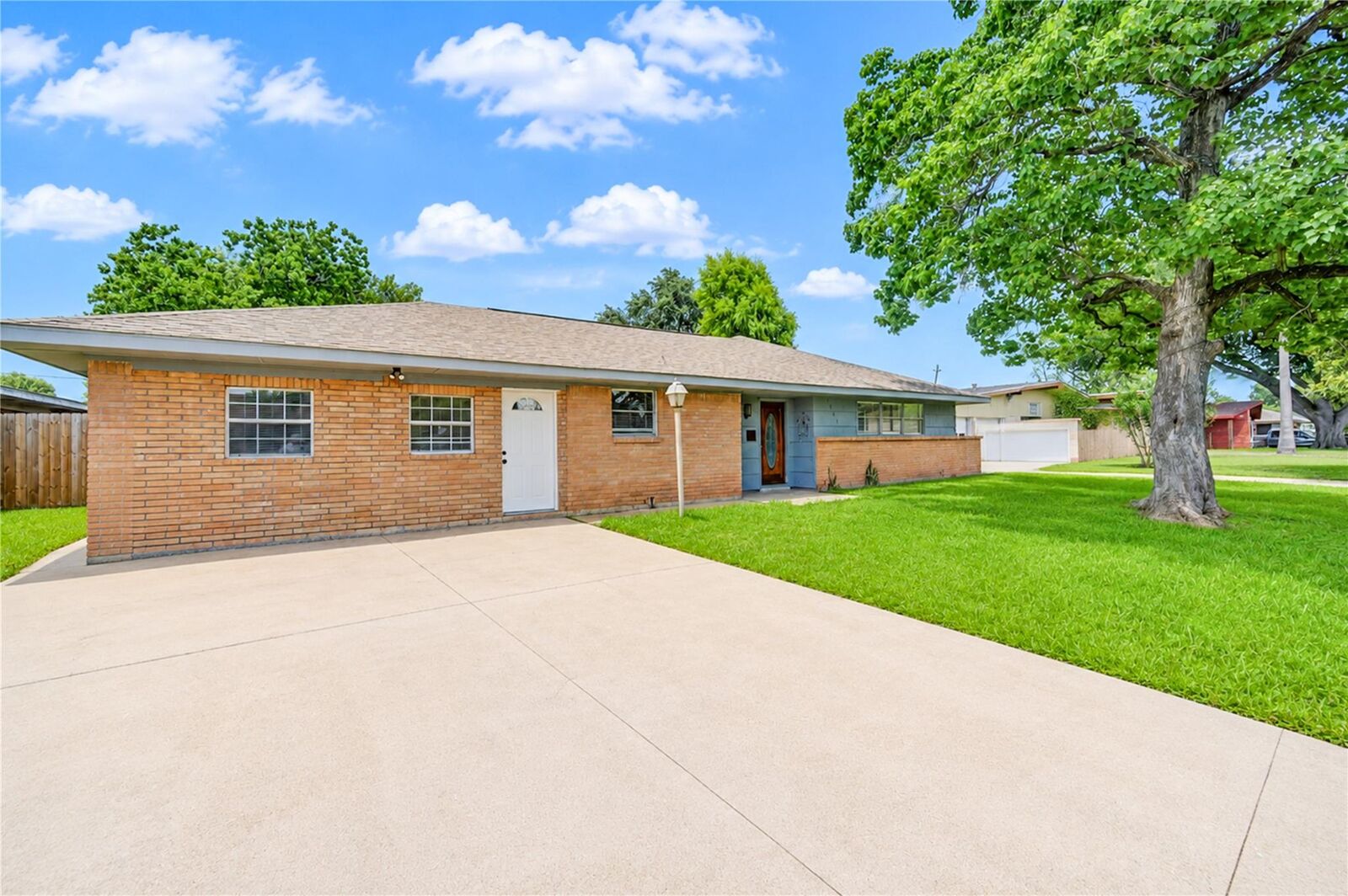 Property Photo:  7543 Wilmerdean Street  TX 77061 