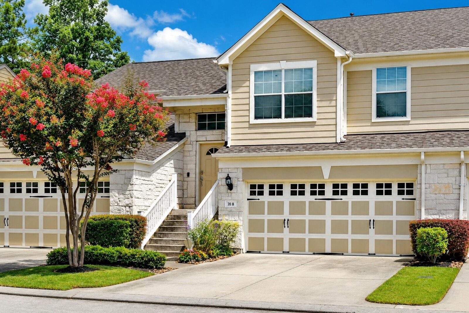 Property Photo:  13600 Breton Ridge Street 20B  TX 77070 