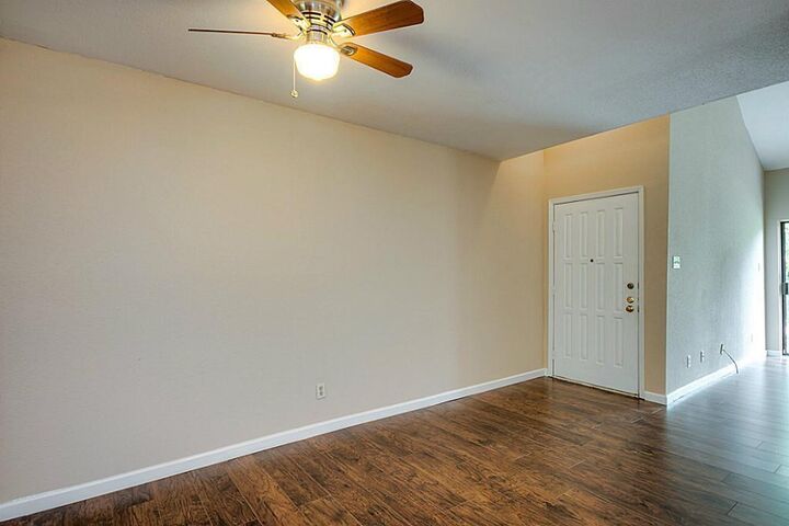 Property Photo: 10811 Richmond Avenue 19 TX 77042