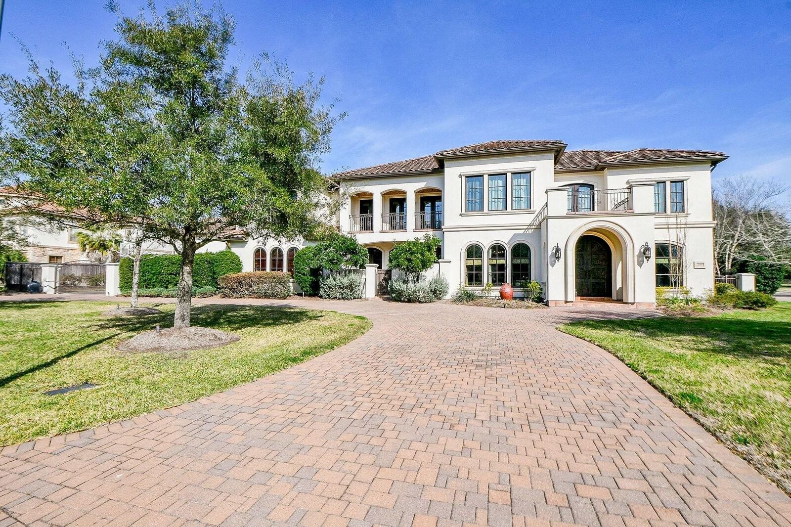 Property Photo: 2411 Ivy Run Court TX 77450