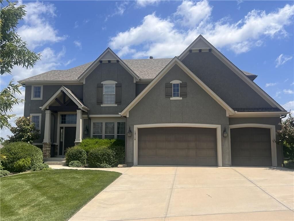 Property Photo: 19718 W 94th Terrace KS 66220