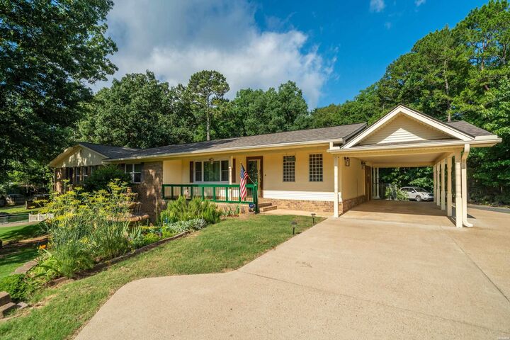 Property Photo:  300 Anderson Street  AR 71913 