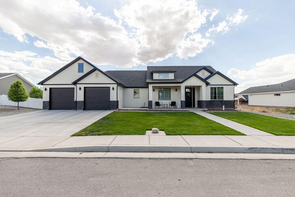 Property Photo:  4413 N Half Mile Rd  UT 84721 