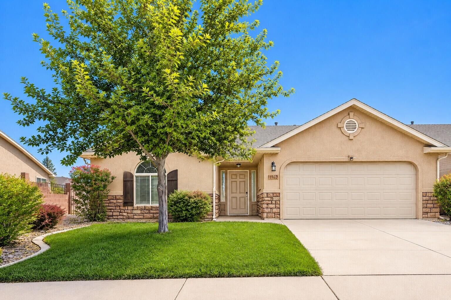 Property Photo:  1434 S Southern View Dr  UT 84720 