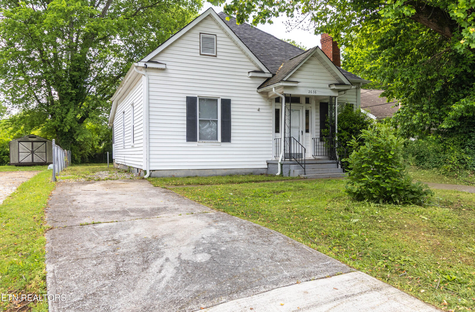 Property Photo: 2638 Barton St TN 37917