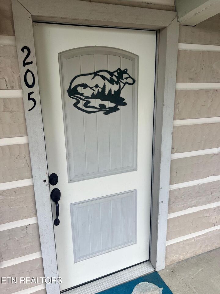 Property Photo:  7239 E Lamar Alex Pkwy 205  TN 37882 