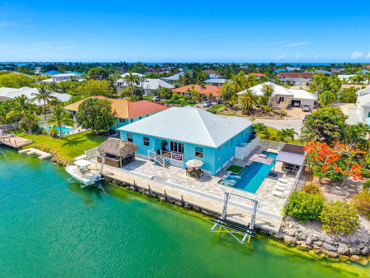 Property Photo: 20833 W 4th Avenue FL 33042