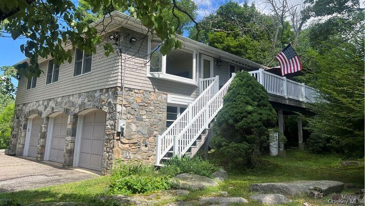 Property Photo:  248 W Lake Boulevard  NY 10541 