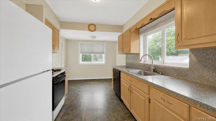 Property Photo: 9 Howard Avenue NY 10606
