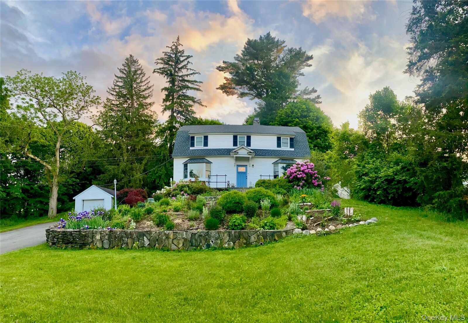 Property Photo:  213 Peaceable Hill Road  NY 10509 