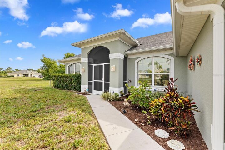 Property Photo:  3225 NW 2nd Place  FL 33993 