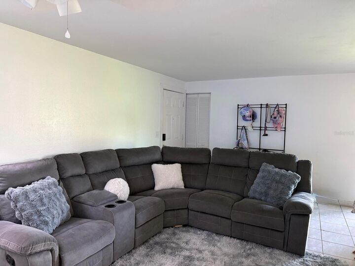 Property Photo:  5026 Water Oak Drive 114  FL 34207 
