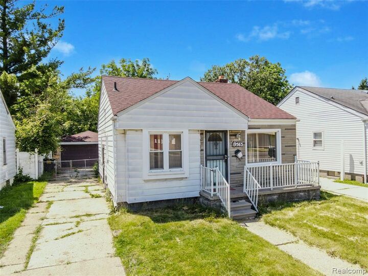 Property Photo: 19563 Schoenherr Street MI 48205 1711