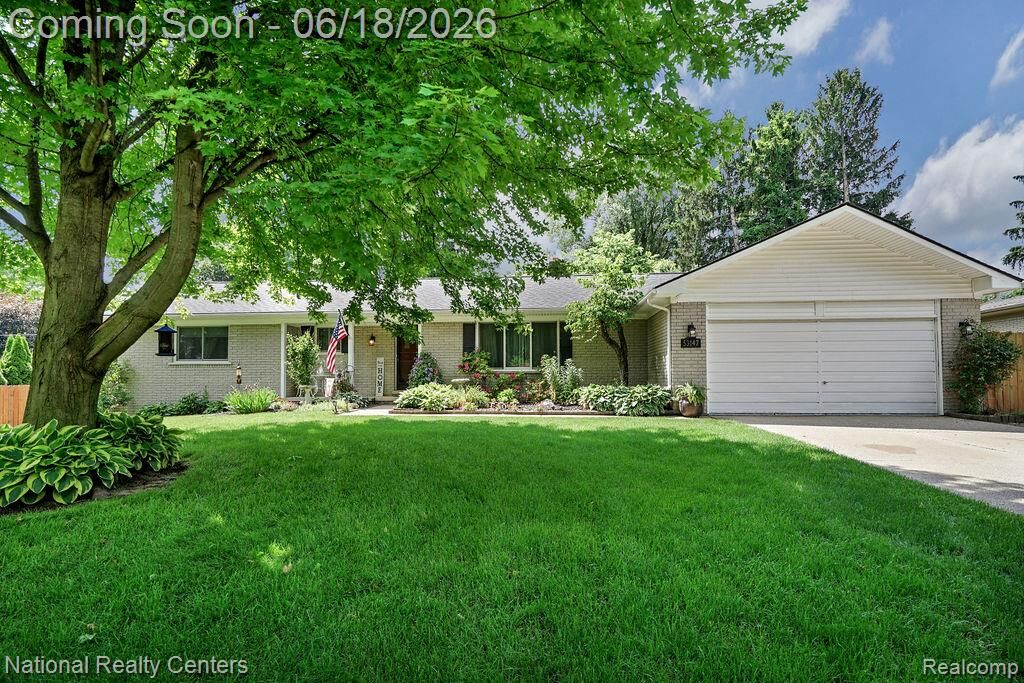 Property Photo: 53147 Villa Circle MI 48316 2463