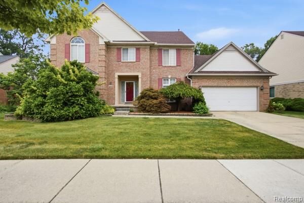 Property Photo:  2931 Briarwood Drive  MI 48085 1156 