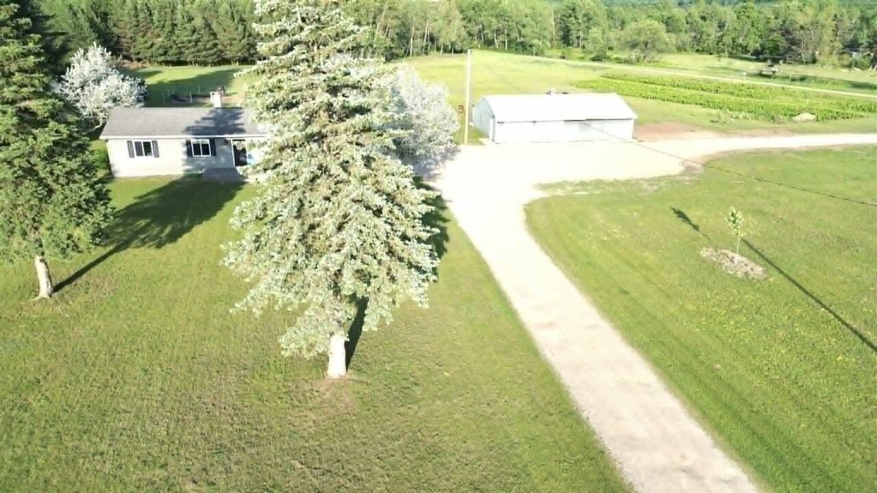 Property Photo:  5236 110th Avenue  MI 49631-8423 