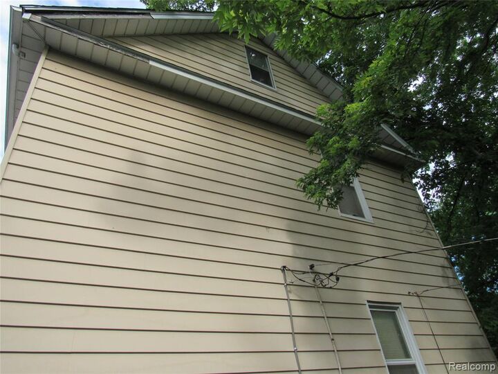 Property Photo: 15786 Parkside Street MI 48238 1434