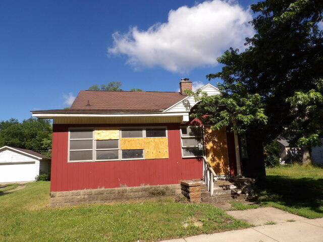 Property Photo:  709 S Main Street  MI 49093-1735 
