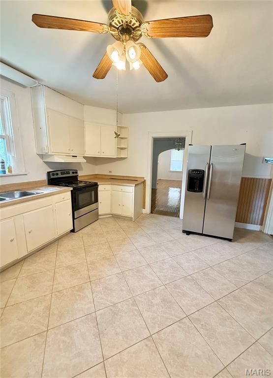 Property Photo:  307 N Clinton Street  IL 62234 