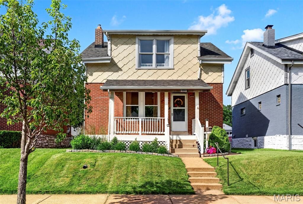 Property Photo: 5325 Quincy Street MO 63109