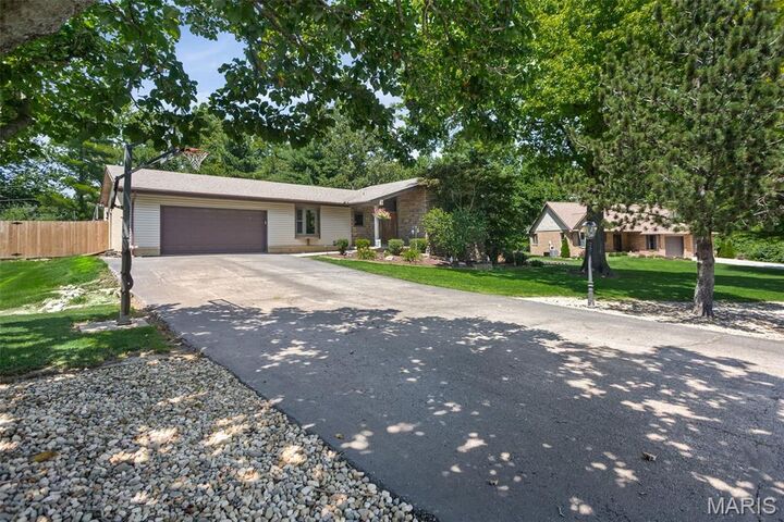 Property Photo: 40 Orchard Hill Drive IL 62095