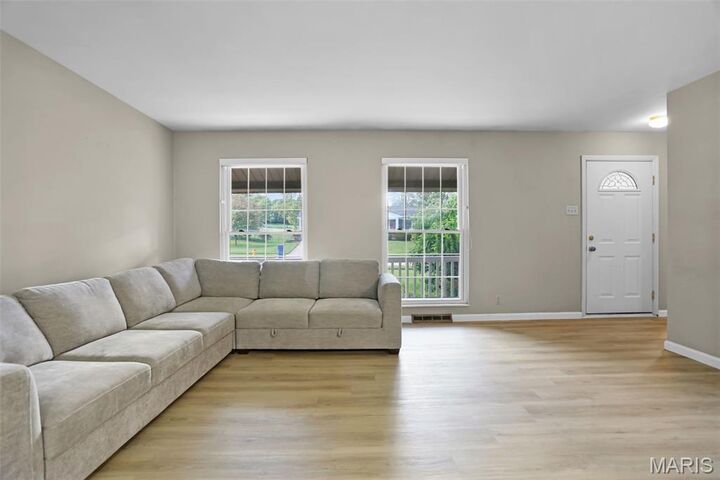 Property Photo:  11826 Park Court  MO 63043 