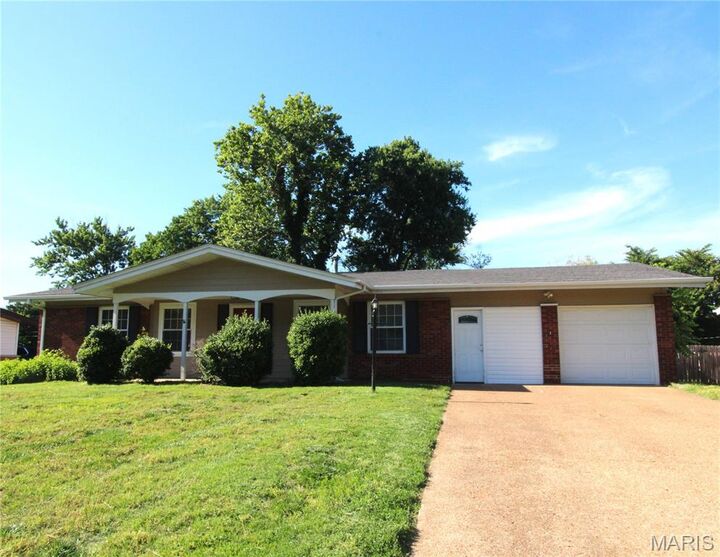 Property Photo: 12533 Starspur Lane MO 63146