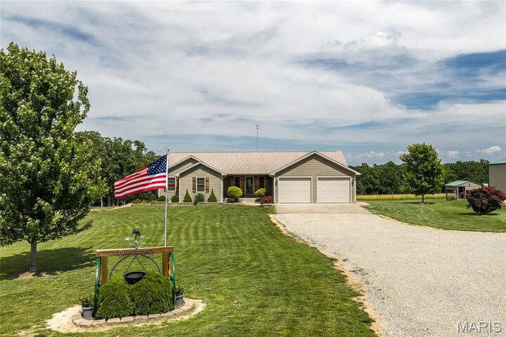 Property Photo:  33606 State Highway Hh  MO 63662 