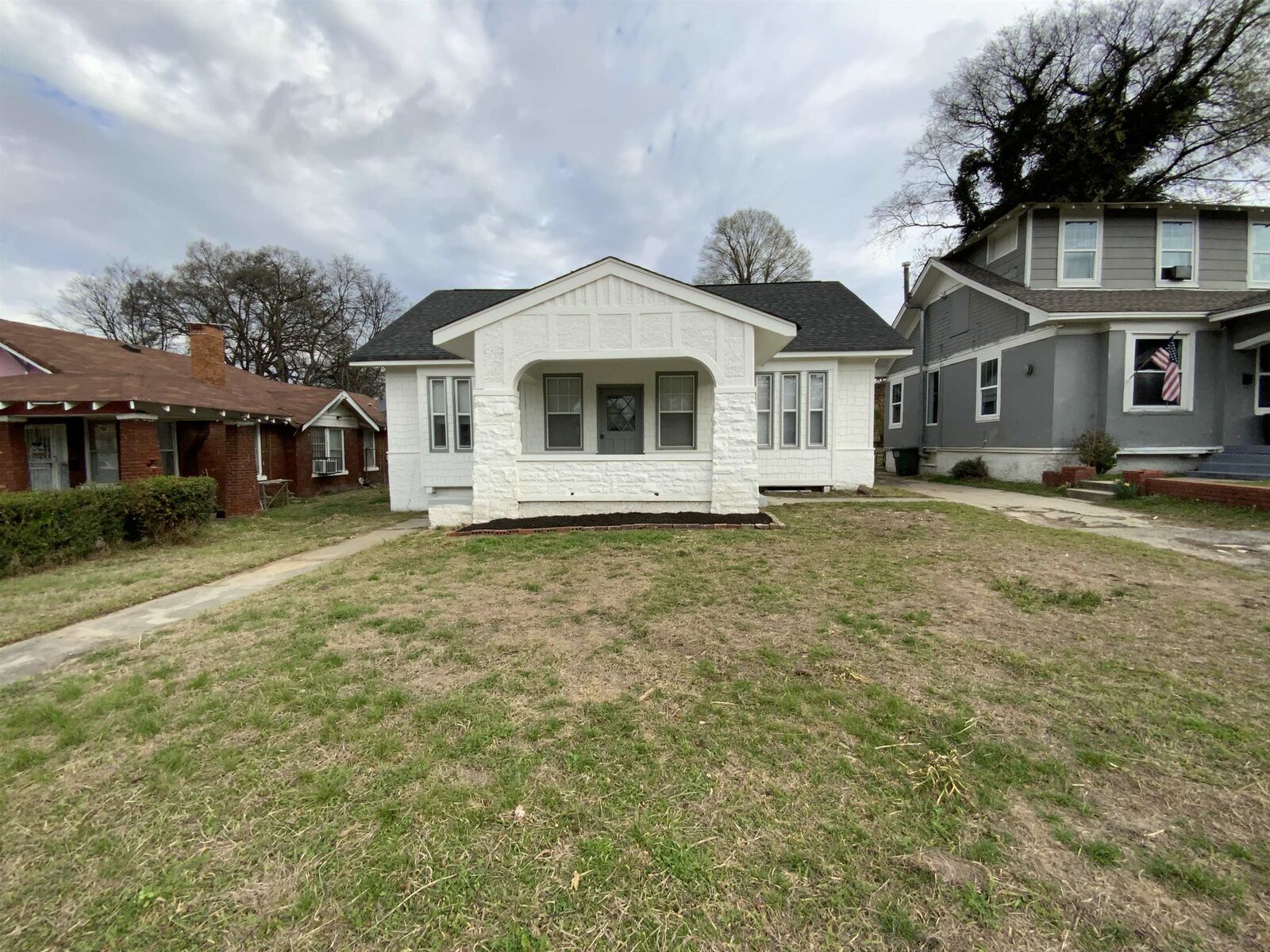 Property Photo: 1708 Glenview Ave TN 38106