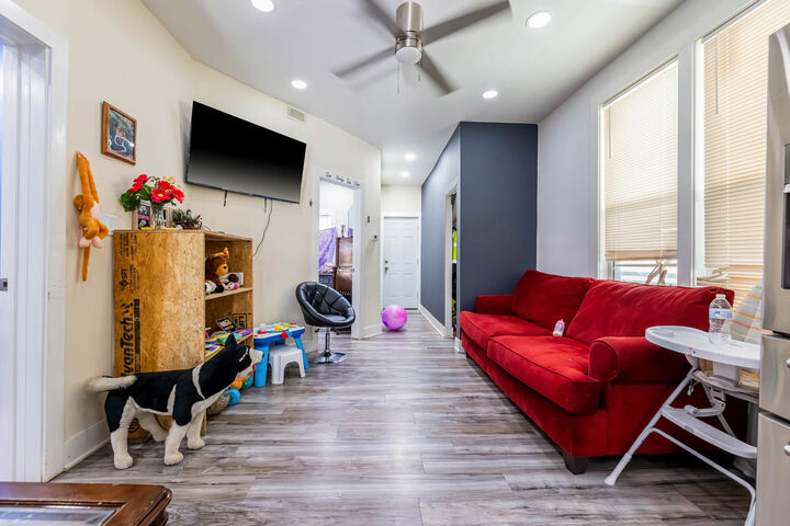 Property Photo: 5737 S Laflin Street IL 60636