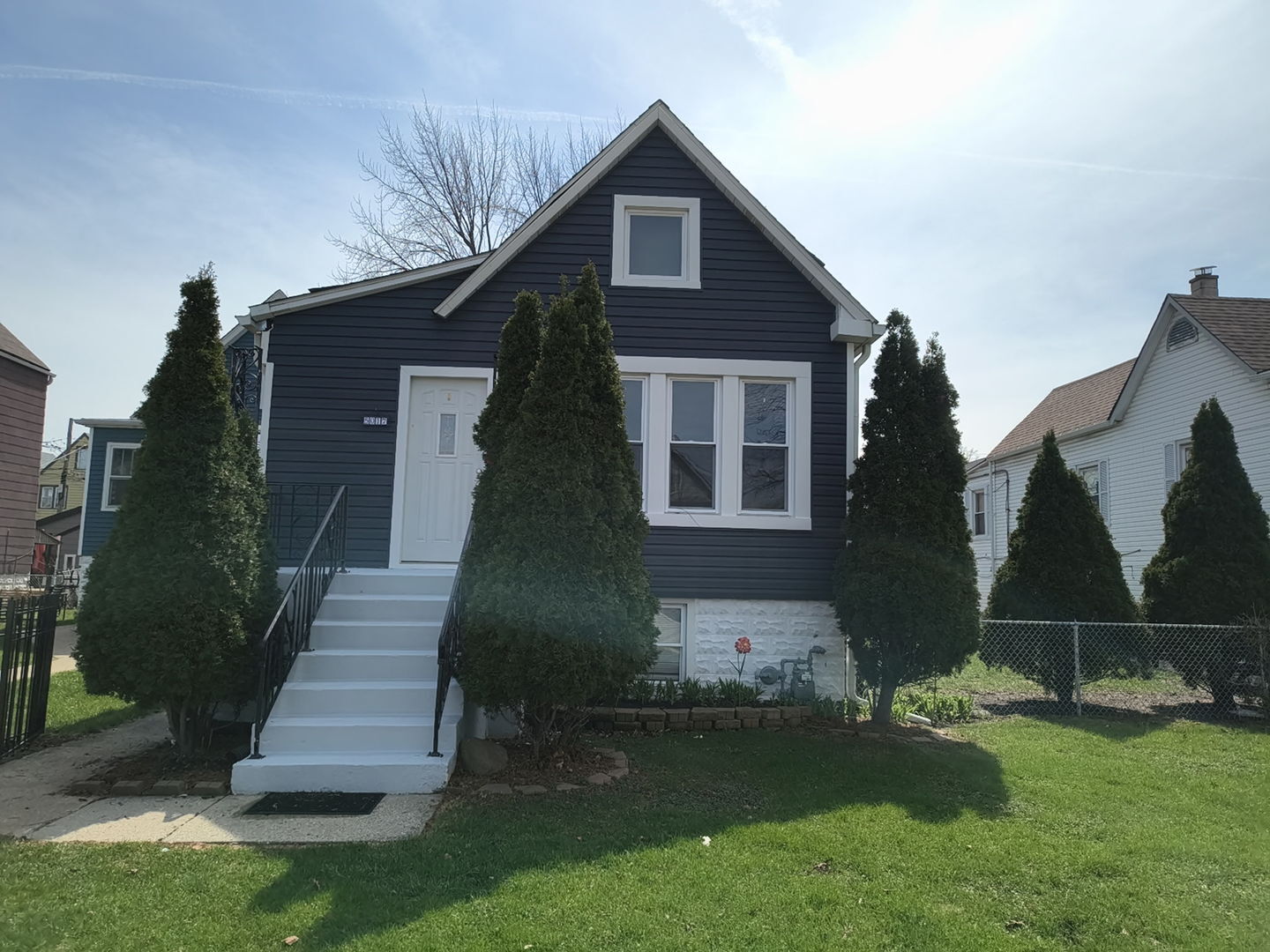 Property Photo: 5017 W 29th Street IL 60804