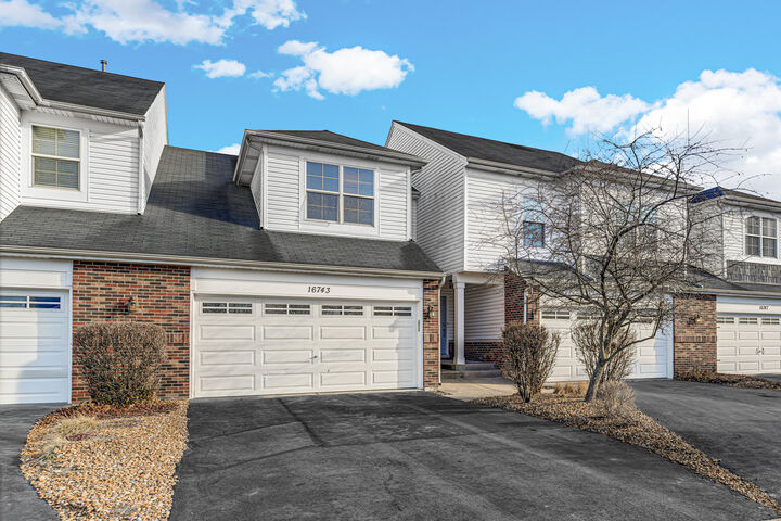 Property Photo:  16743 Winding Creek Road  IL 60586 