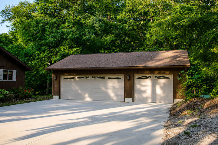 Property Photo:  464 Carlock Road  IL 61725 