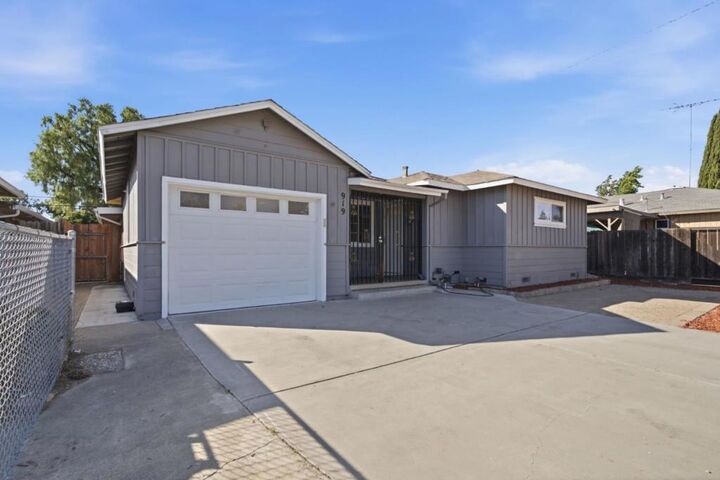 Property Photo:  919 Jeanne Avenue  CA 95116 