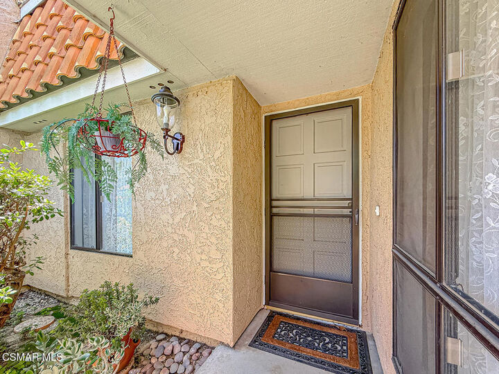 Property Photo:  2825 Shoreview Circle  CA 91361 