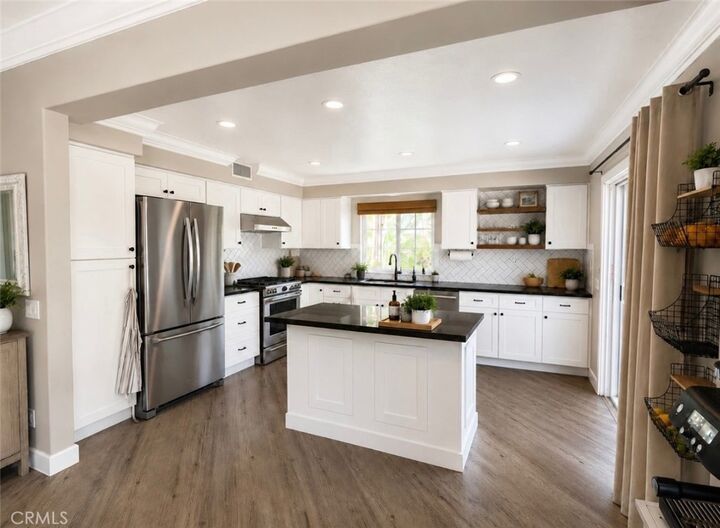 Property Photo:  7 Harveston  CA 92692 
