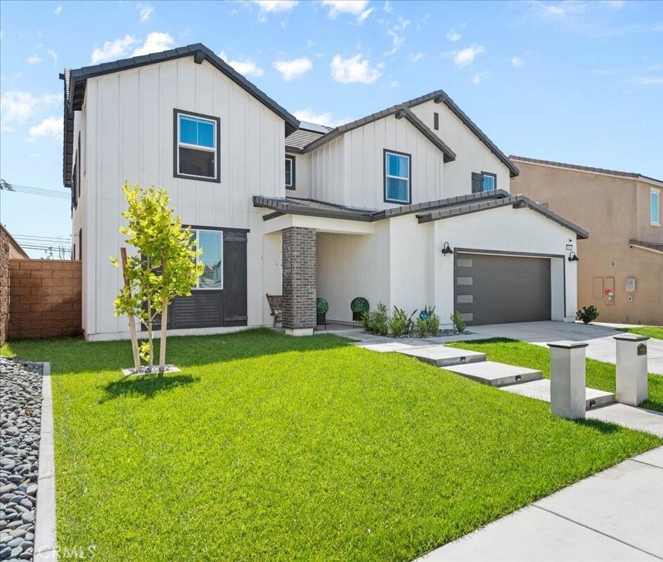Property Photo:  4961 Bay Laurel  CA 92336 