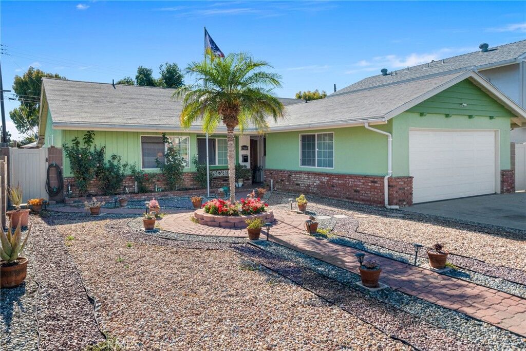 Property Photo:  17509 Balfern  CA 90706 