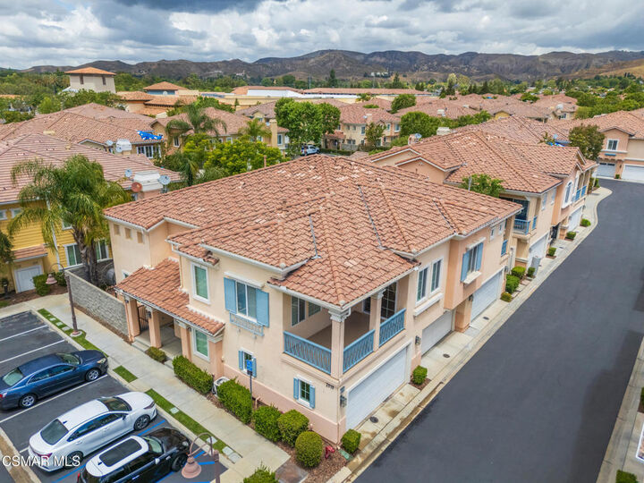 Property Photo:  2919 Estilita Way D  CA 93063 