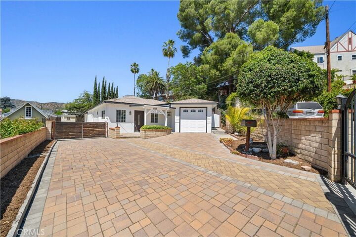 Property Photo:  2035 Las Colinas  CA 90041 