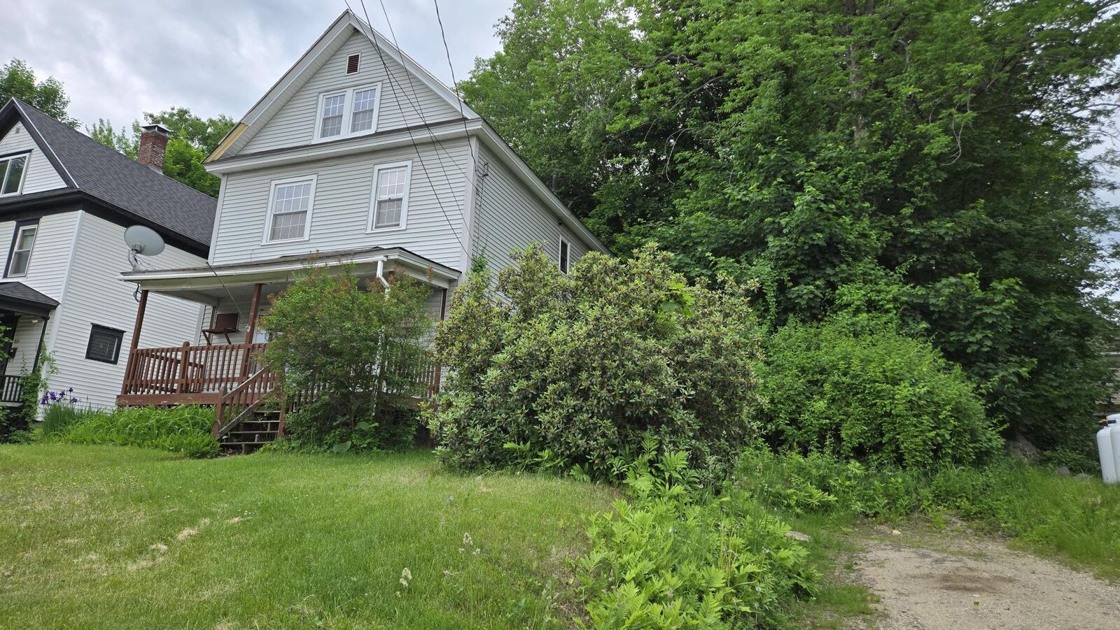 Property Photo:  515 Hancock Street  ME 04276 