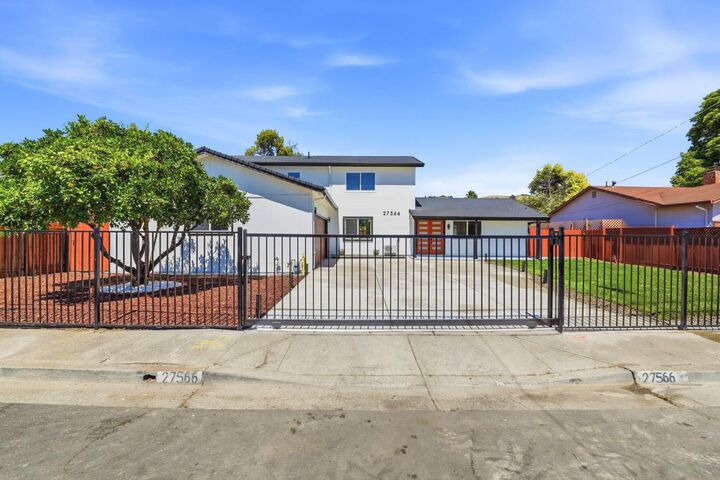 Property Photo:  27566 E 12th Street  CA 94544 