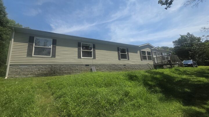 Property Photo: 359 Stage Rd TN 37036