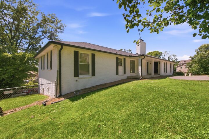 Property Photo:  7401 Harrow Dr  TN 37221 